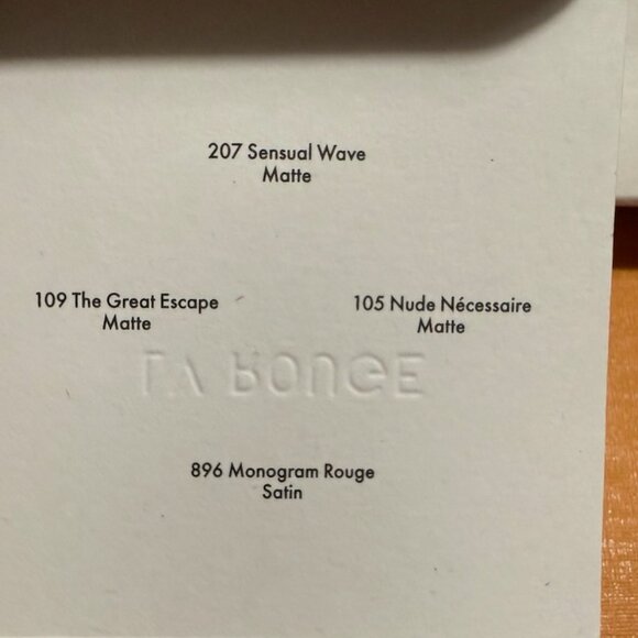 AUTHENTIC RARE LV MAKEUP Mini LIPSTICK Gift PALETTE-Comes in LV GIFT PACKAGE - Picture 3 of 4